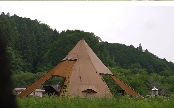 Camping Piramidetent met sneeu - Camping Cooking Snow recensie en prijs